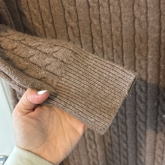 Cable knit midi sweater dress - Picture 3 of 4